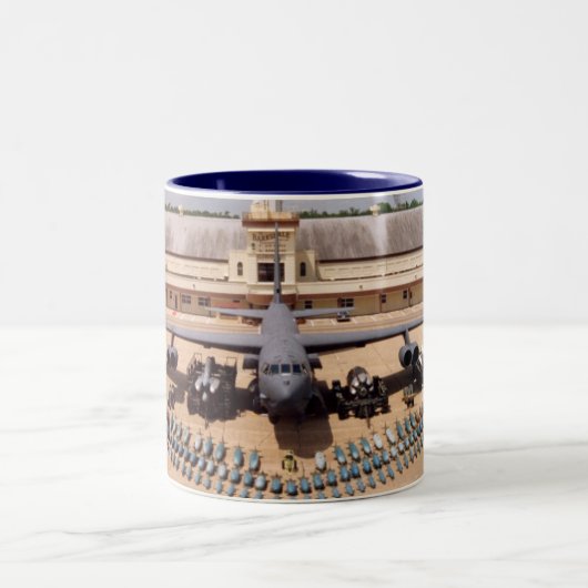 Tasse der vollen Arm-B52 (Mittel)