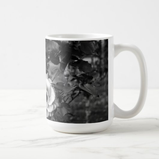 Tasse der White Rose Collection (Rechts)