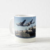 Tasse des Befreiers B-24 (Vorderseite Links)