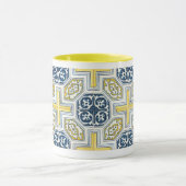 Tasse des geometrischen, gelben Teppichmusters (Zentrum)