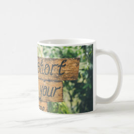 "Tasse des Kaffees: Ebbe deinen Tag, eine Sekunde Kaffeetasse