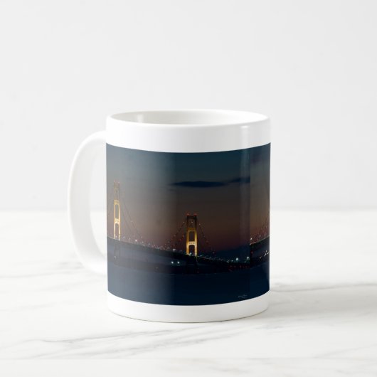 Tasse des Kaffees in Mackinac (Vorderseite Links)