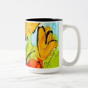 Tasse des Kaffees innerhalb des Lovitapokals