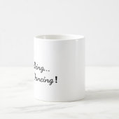 Tasse des Kaffees mit dem "Stoppen des Gesprächs, (Mittel)