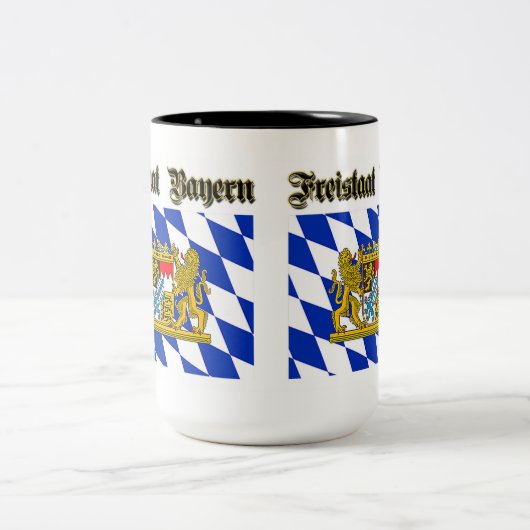 Tasse des Kaffees mit der bayerischen Wappen (Mittel)