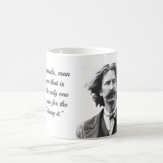 Tasse des Kaffees mit Zitat von Mark Twain (Mittel)