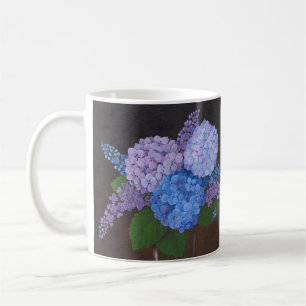 Tasse des Kaffees - Vase der Hydrangeas