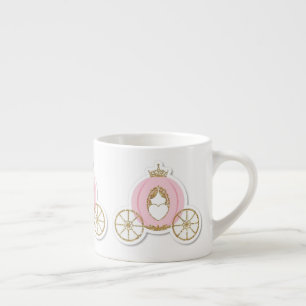Tasse des Kindes - Beförderung von Prinzessinnen