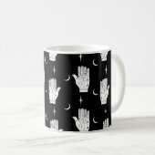 Tasse des Palmistry-Kaffees mit Hand des Glücks (VorderseiteRechts)