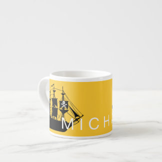 Tasse des personalisierten Piratenschiffs Kind