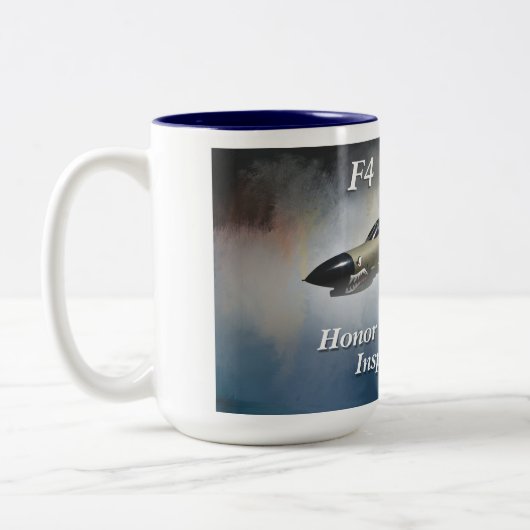 Tasse des Phantoms F4 (Links)
