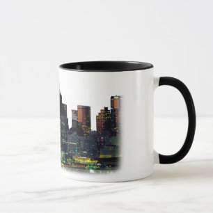 Tasse des weißen Kaffees mit dem Dallas Texas