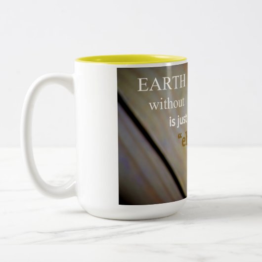 Tasse Erde ohne Kunst (Links)