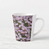 Tasse - Feld mit rosa Blumen (Rechts)