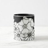 Tasse für Kaffee aus schwarzem und weißer Blume (Zentrum)