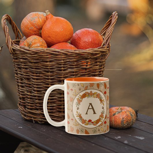 Tasse für Monogramm-Erntedank-Herbstlaub