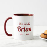 Tasse für personalisierte Onkel<br><div class="desc">Modernes, minimalistisches Typografie-Design, personalisiert mit dem Namen des Onkels und etablierten Datum oder jedem anderen benutzerdefinierten Text. Perfekter, maßgeschneiderter Sake für neue Tanten, Onkel oder andere Familienmitglieder, um Sie zu verkünden! Klicken Sie auf Anpassen, um Schriftart und Farben zu ändern und eigene Texte und Fotos hinzuzufügen. Fügen Sie einen anderen...</div>