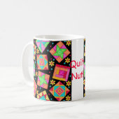 Tasse für schwarze Patchwork-Quilt-Blöcke (Vorderseite Links)