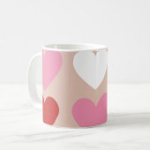 Tasse geschaffen mit bunten Herzen. (Vorderseite Links)