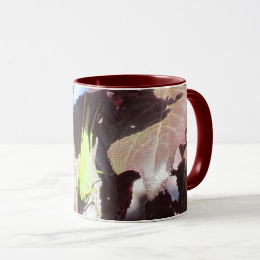 Tasse - Grüner Grasshopper in Blätter (VorderseiteRechts)