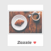 Tasse Kaffee und Croissant am rustikalen Tisch Aufkleber (Blatt)