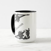 Tasse - Klammern und Name in Schwarz (Vorderseite Links)