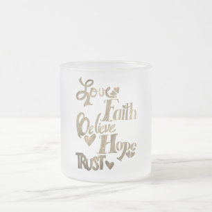 Tasse mattierter Inspirationswörter