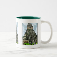 Tasse: Maya-Tempel in Tikal, Guatemala