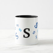 Tasse - Mehrere blaue Buchstaben (Zentrum)