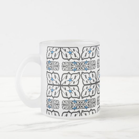Tasse mit 88 Oliveira (Links)