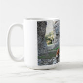 Tasse mit Basset Hound Burg Ruinen (Links)