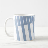 Tasse mit blauem und weißem Streifen (Links)