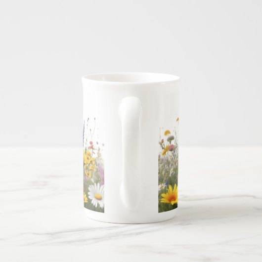Tasse mit Blume (Rückseite)