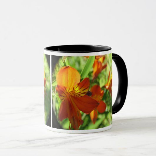 Tasse mit Blume (VorderseiteRechts)