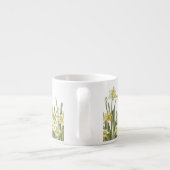 Tasse mit Blumenrand von gelben Narzellen (Rückseite)