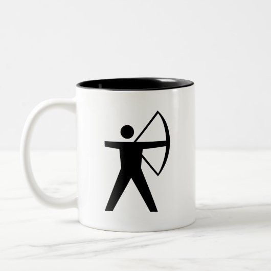 Tasse mit 'Bogenschießen'-Piktogramm (Links)