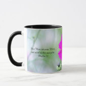 Tasse mit Cosmea-Blüte und Psalm (Links)