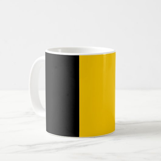 Tasse mit der Flagge Belgiens (Vorderseite Links)