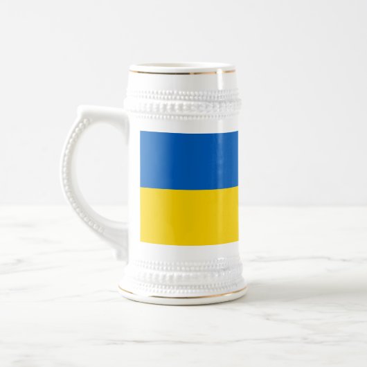 Tasse mit der Flagge der Ukraine (Links)