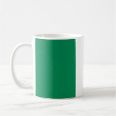 Tasse mit der Flagge Nigerias (Links)