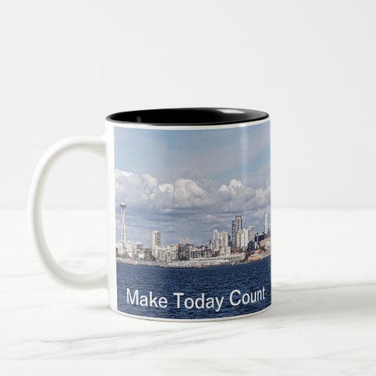Tasse mit der Skyline von Seattle und heute zählen (Links)