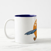 Tasse mit einem breiten Cartoon-Logo (Links)