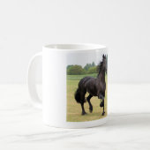 Tasse mit einem schönen Frisianpferd (Vorderseite Links)