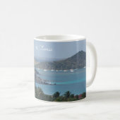 Tasse mit Fotografie von St. Thomas, Segelboote. (VorderseiteRechts)
