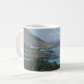 Tasse mit Fotografie von St. Thomas, Segelboote. (Vorderseite Links)