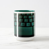 Tasse mit grüner Tastatur (Mittel)