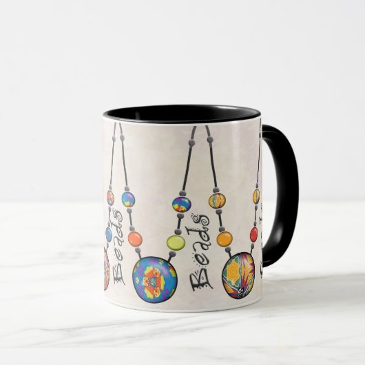 Tasse mit hell farbigen Perlen (VorderseiteRechts)