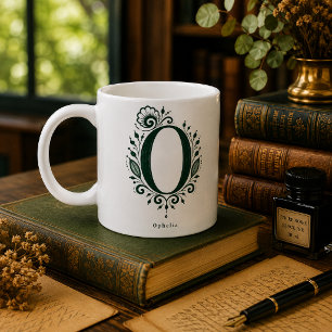 Tasse mit Linolschnitt-Buchstabe O und personalisi