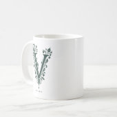 Tasse mit Linolschnitt-Buchstabe V und personalisi (Vorderseite Links)