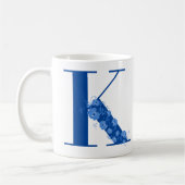 Tasse mit Monogramm Floral Letter K (Links)